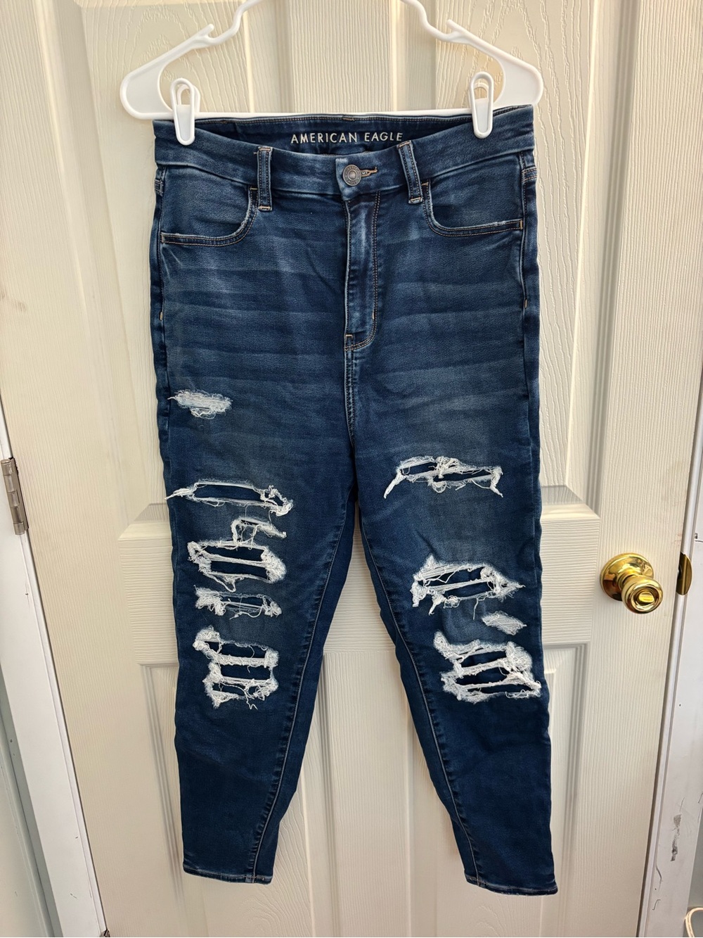 American Eagle Outfitters Women's Dark Blue Ripped Jeggings